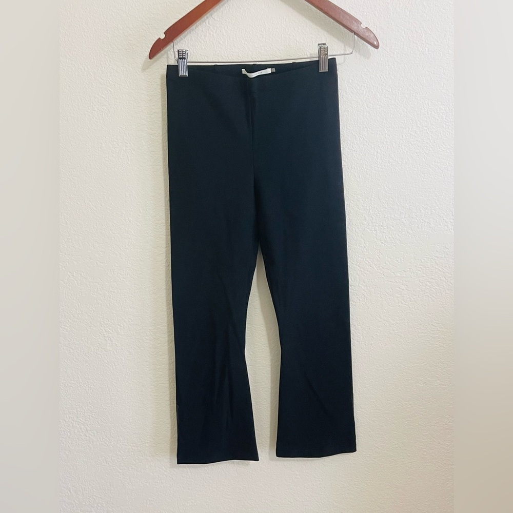 Elaine Kim Black Cropped Women's Pants